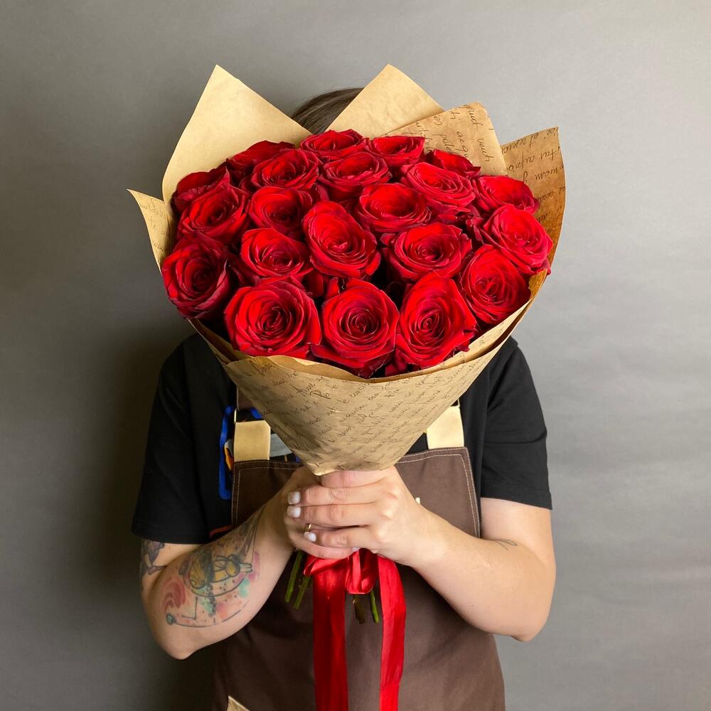 Букет из 23 импортных роз 2